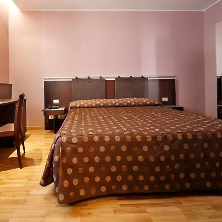 特米诺酒店 3* 米兰