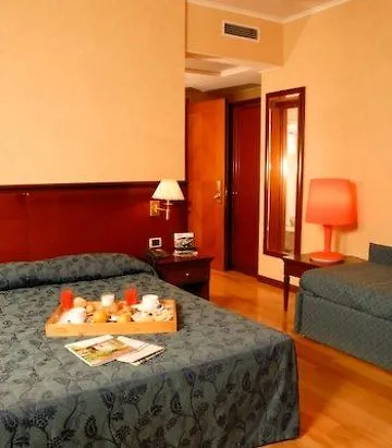 Otel Terminal 3*